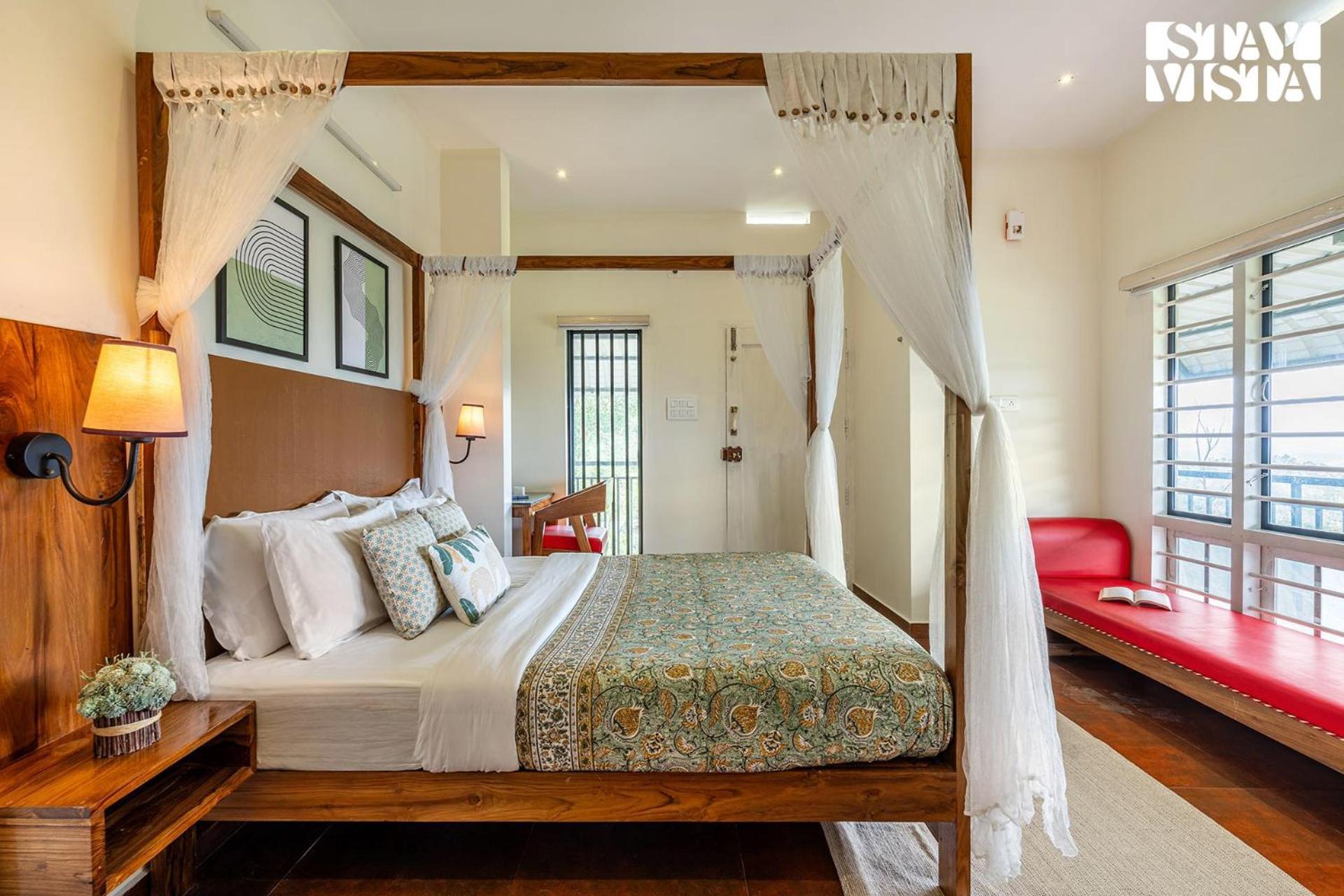 Stayvista At Titha Villa Santhanpara ภายนอก รูปภาพ
